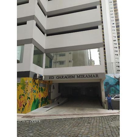 Balneário CamboriúJgd94 - Ao Lado Do Calcadao, Climatizado, Wi-Fiアパートメント エクステリア 写真