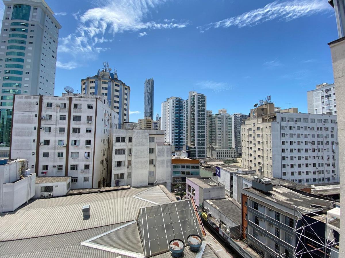 Balneário CamboriúJgd94 - Ao Lado Do Calcadao, Climatizado, Wi-Fiアパートメント エクステリア 写真